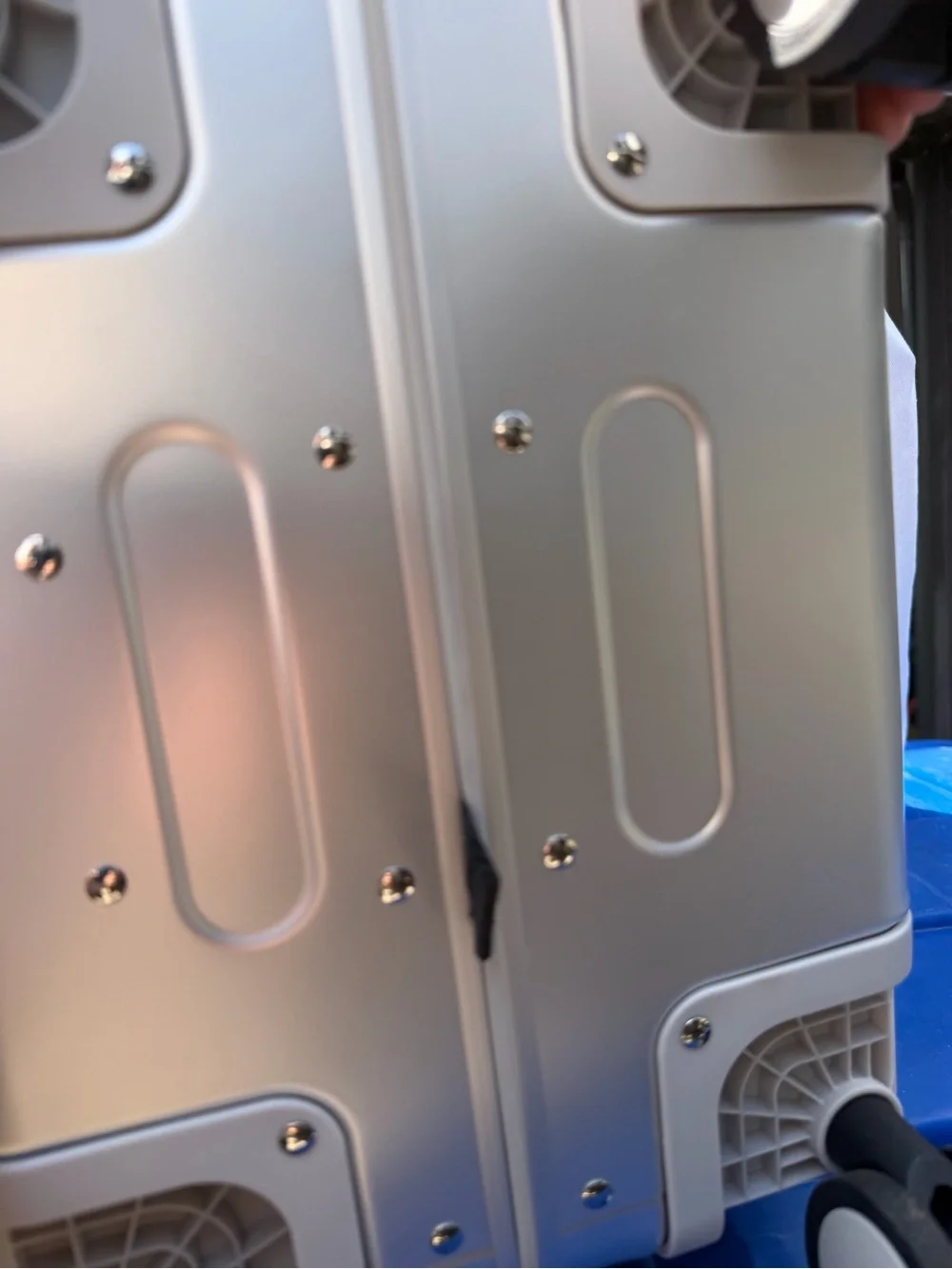Quince Aluminum Carry On in Silver 🌺see notes🌺